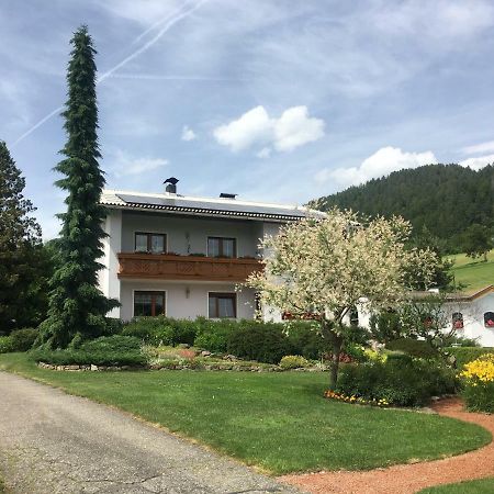 Sonnwiesen Strasse 1/85 Ferndorf Екстериор снимка